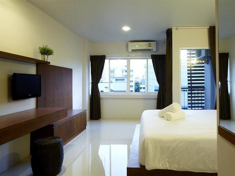 Hotel Loft 77 Bangkok Esterno foto