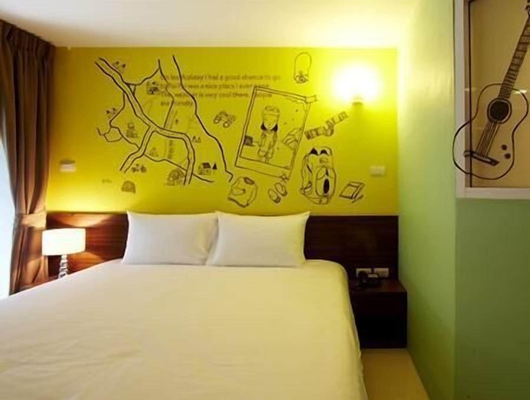 Hotel Loft 77 Bangkok Esterno foto