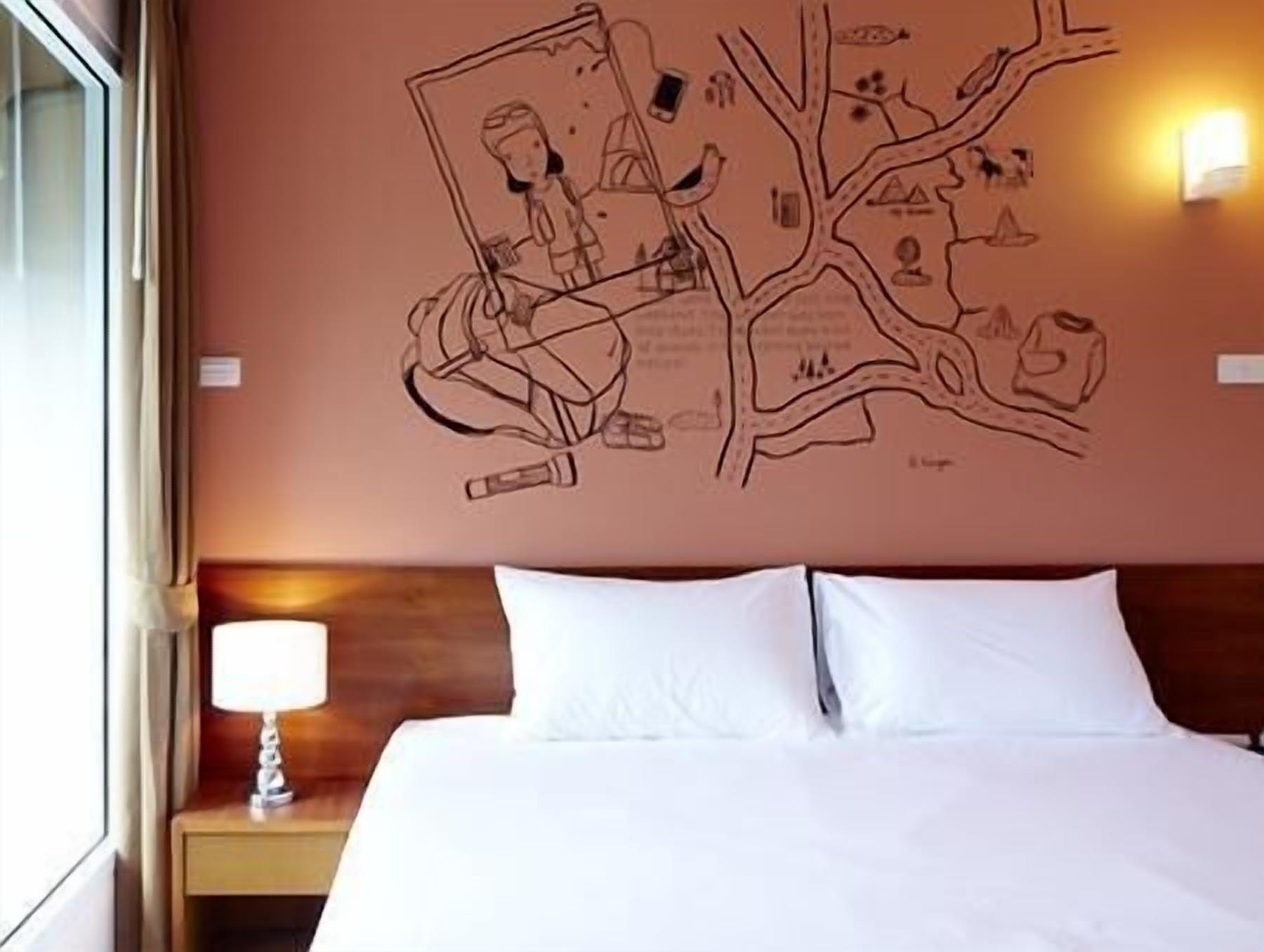 Hotel Loft 77 Bangkok Esterno foto