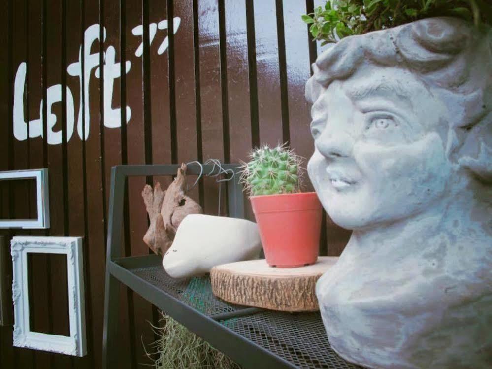 Hotel Loft 77 Bangkok Esterno foto